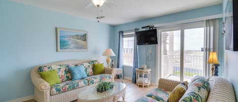 Gulf Shores Vacation Rental | 3BR | 2BA | 1,008 Sq Ft | Stairs Required