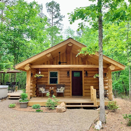 Old Bear Ridge authentic log cabin