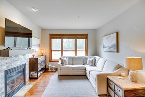 Living Room | 2-Story Condo | Indoor Fireplace