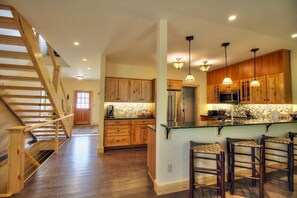 Kitchen with Breakfast Bar