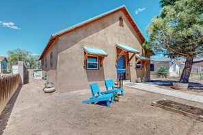 Yard seating