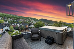 Rooftop Hot Tub