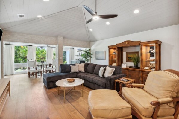 Welcome to Lagoona Villa located in the beautiful Omni Resort on Amelia Island!