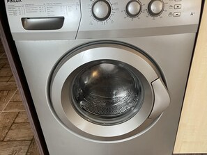 Image 4