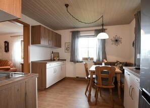 Ferienhaus Florian-Küche mit Essecke