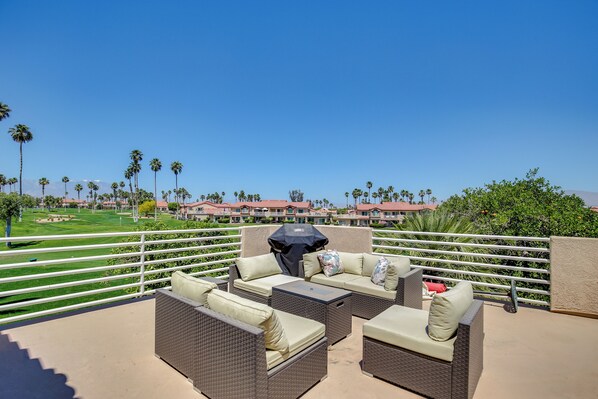 La Quinta Vacation Rental | 2BR | 2BA | Stairs Required | 912 Sq Ft