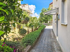 Grün, Strauch, Wohngebiet, Garten, Haus, Zuhause, Ground, Walkway, Schatten