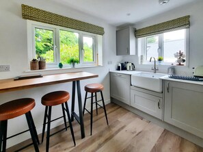 Kitchen with Belfast sink