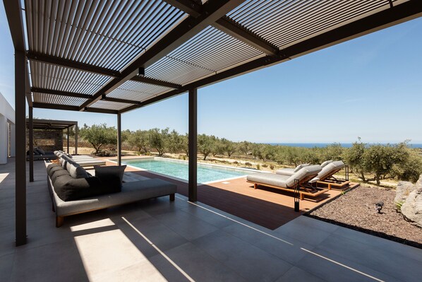Welcome to Villa Porto Cali