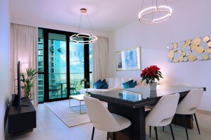 dining area with 6 chair table