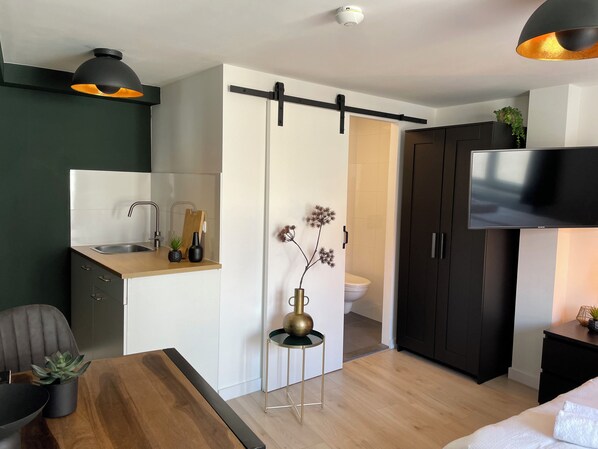 Ideal Bed en Koffie for poppodium overnachten – walkable and well-connected.
Ideale Bed en Koffie voor poppodium overnachten – op loopafstand en goed bereikbaar.
Ideales Bed en Koffie für Poppodium Übernachtung – gut erreichbar und zentral gelegen.