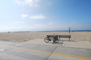 View from the end of 33rd St