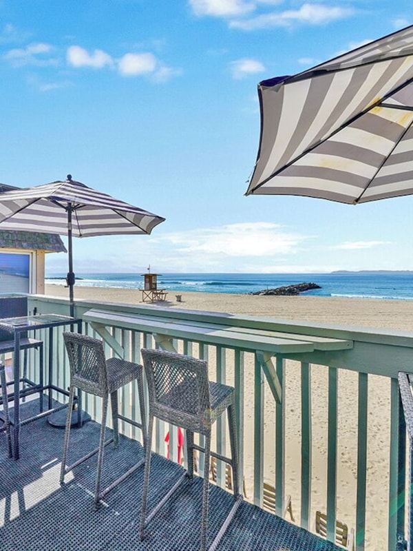 Deck seating & view
