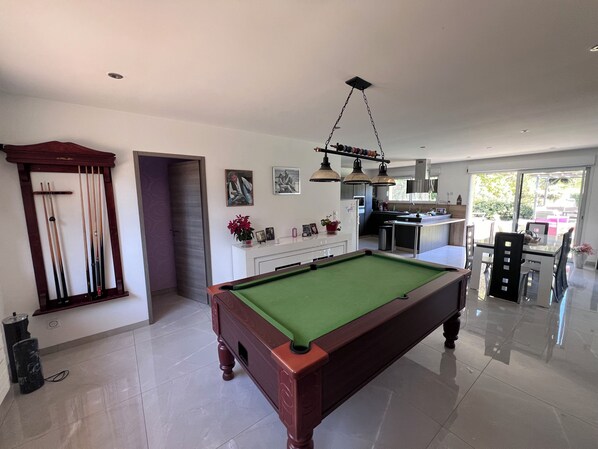 Spielezimmer