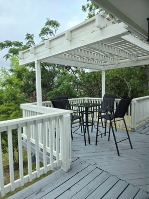 Dine/Drink on the upper deck with direct access from Master and Bedroom #2. 