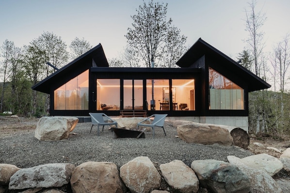 Nature, Outdoors, Scenery, House, Yard