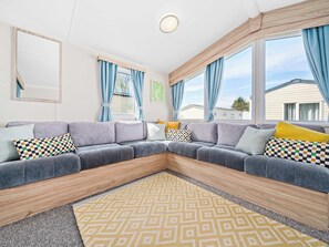 Open plan living space | Aberlady - Seaton Sands Retreats, Seaton Sands
