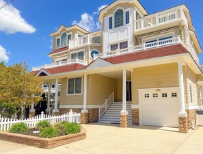 Only 6 houses from the beach and promenade. Ocean views from all decks. 