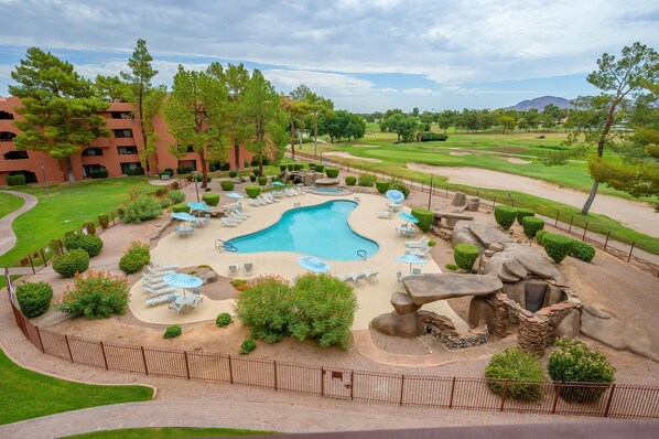 Enjoy your morning coffee or afternoon cocktails overlooking the pool