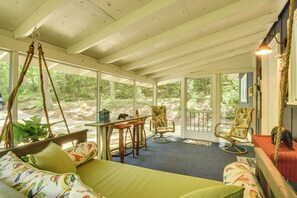 Screened Porch