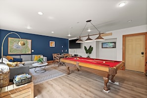 Spielezimmer