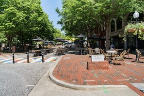outdoor dining right out the front door!