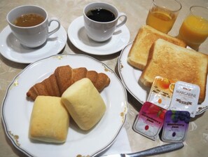 Breakfast meal