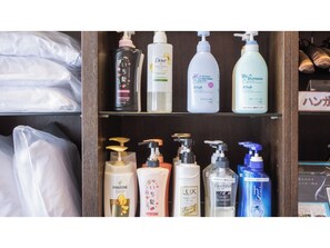 Bathroom amenities