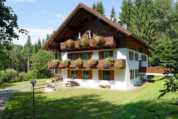 Extérieur maison de vacances [été]
