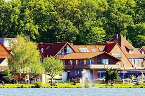 Außenseite Ferienhaus [Sommer]