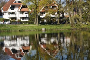 Außenseite Ferienhaus [Sommer]