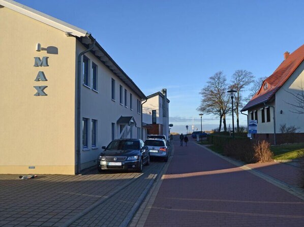 Außenseite Ferienhaus [Sommer]