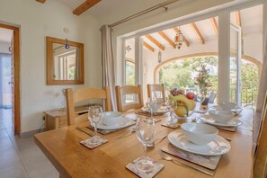 Dinning Table