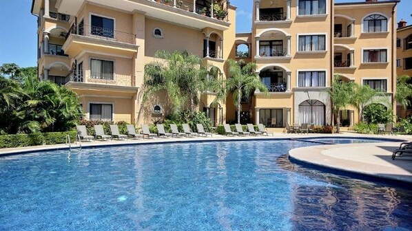 Sunbathe on our comfy loungers and hop in our shared infinity pool to cool off in the heat!