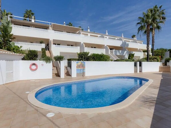 Schwimmbad des Ferienhauses