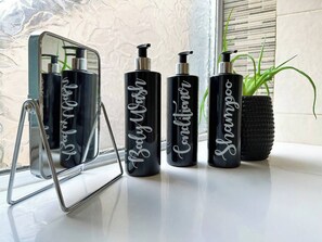 Bathroom amenities