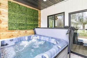 Bain à remous intérieur