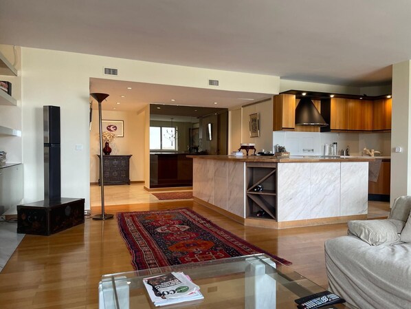 Open kitchen plan