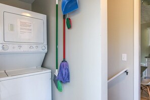 stacking Washer & dryer