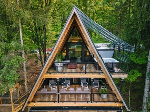 Welcome to The UtopiA @ Paradise Lake Ohio!
