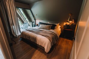 Welcome to The UtopiA @ Paradise Lake Ohio!