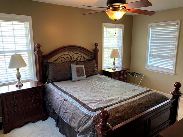 Master Bedroom - Queen Bed and some closet space