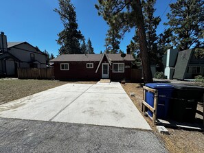 Front house/parking area