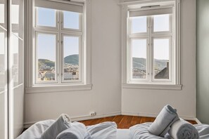Wake up to the morning sun hitting your skin!