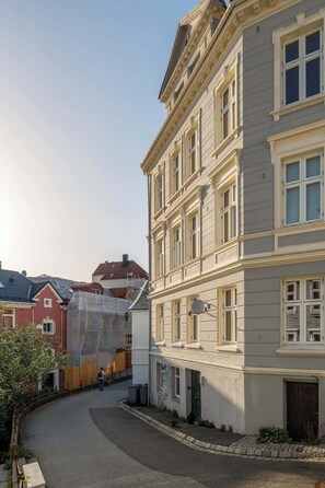 There is public street parking in the street above the apartment