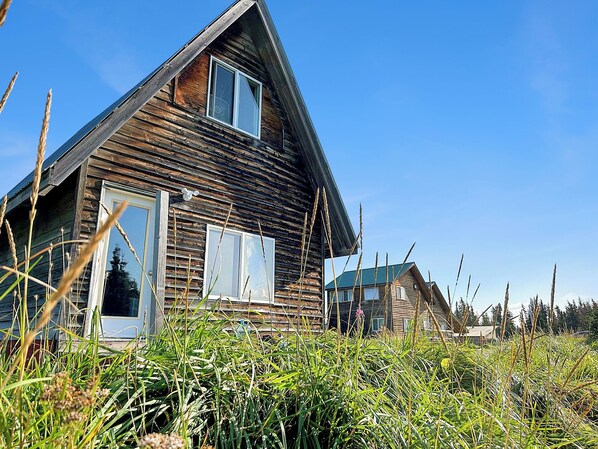 View of the front of cabin 2