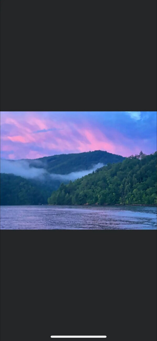 Dreamy sunsets from the lake