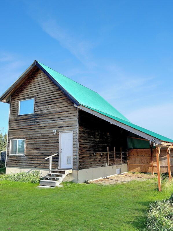 Cabin 4 offers a brand new front deck, as well as covered parking.