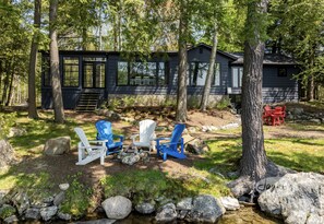 Cottage - Lake Side