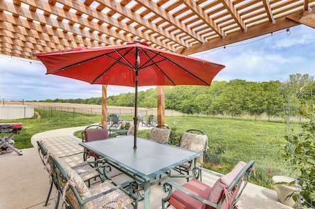 Platte City Vacation Rental | 3BR | 2BA | 1,597 Sq Ft | Stairs Required